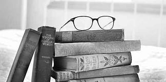 Νεοελληνική Γλώσσα & Λογοτεχνία Γ´ Λυκείου: Η λογοτεχνία ως διπλωματία: Για να μας διαβάζουν έξω(Κριτήριο αξιολόγησης) Βιβλία μου, τι θα έκανα χωρίς εσάς…