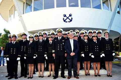 aen-emporiko naftiko