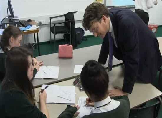 ekpedeftikos Διδάσκουμε με ό,τι είμαστε!